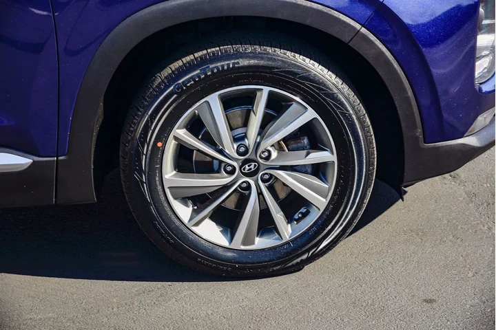 $14945 : Hyundai SANTA FE 2019 SEL 2. image 10