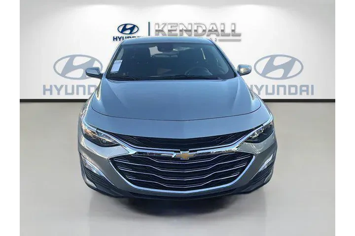 $15073 : Chevrolet Malibu 2024 LS 4dr image 2