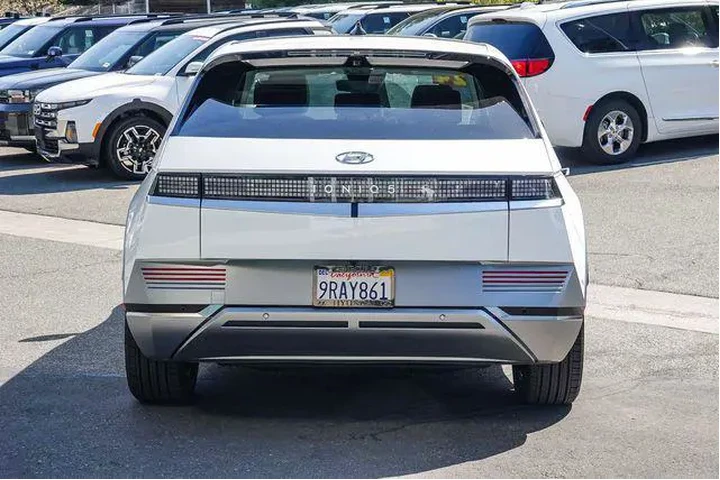 $31000 : Hyundai IONIQ 5 2024 Limited image 6