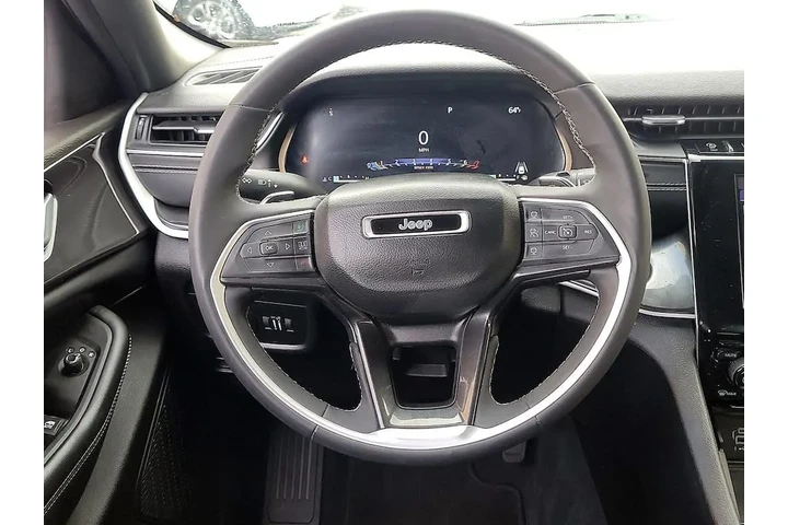 $30998 : Jeep Grand Cherokee 2023 4x4 image 10