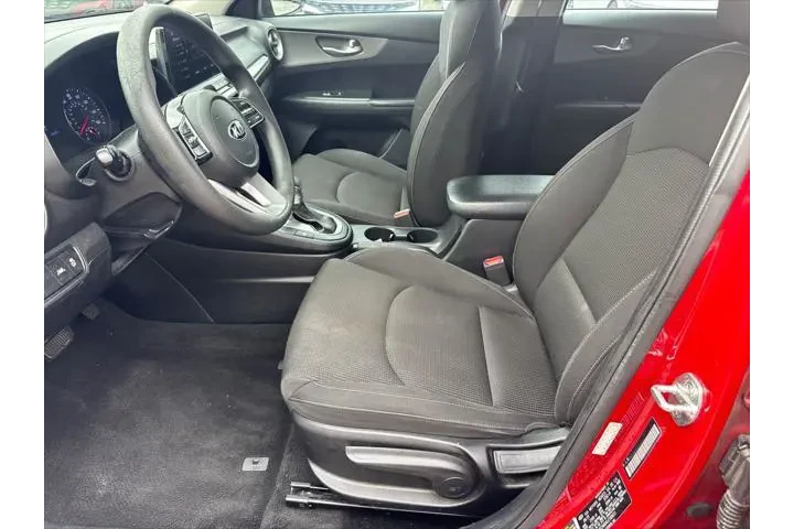 $8920 : Kia Forte 2020 LXS 4dr Sedan image 9