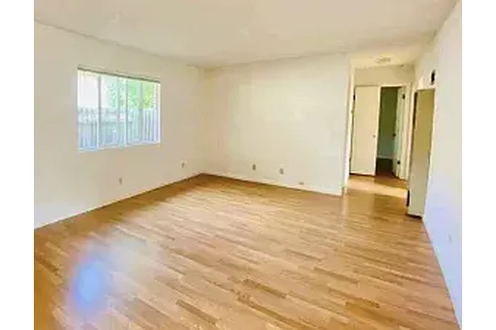 $3000 : HOUSE RENT IN MOUNTAIN VIEW CA image 6