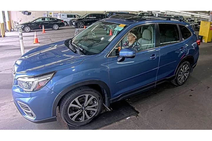 $17995 : 2021 Forester Limited image 3
