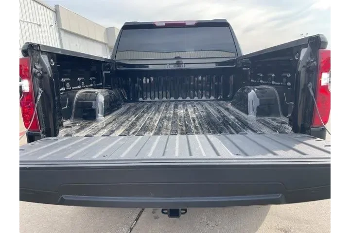 $34700 : Chevrolet Silverado 1500 202 image 6