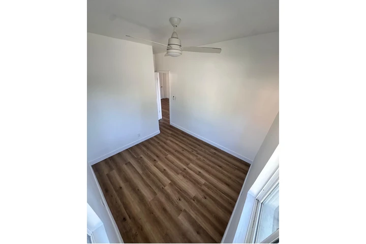 $4500 : CASA 4 CUARTOS 3 BANOS !!! image 1