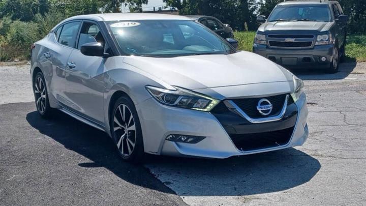 $15695 : 2018 Maxima 3.5 S image 1