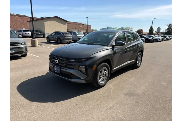 $29350 : Hyundai TUCSON 2025 AWD SE 4 image 4