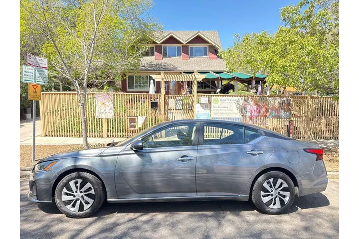 $5995 : 2023 Altima S FWD image 3