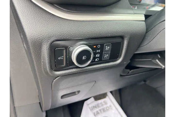 $29999 : Ford Explorer 2022 AWD XLT 4 image 8