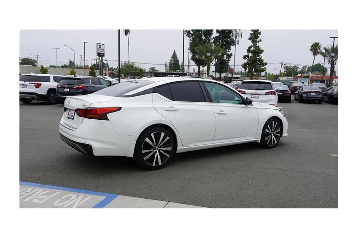 $17484 : 2020 Altima 2.5 SR image 7