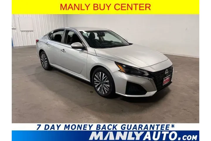$17957 : Nissan Altima 2023 2.5 SV 4d image 1