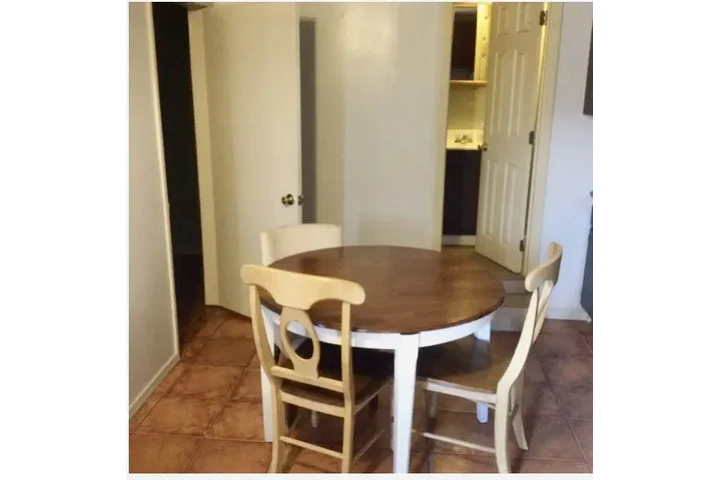 $1575 : STUDIO Amueblado+Wifi+Patio=$1 image 4