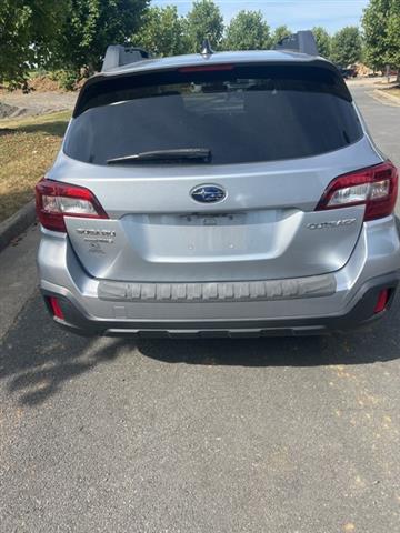 $16800 : PRE-OWNED 2018 SUBARU OUTBACK image 8