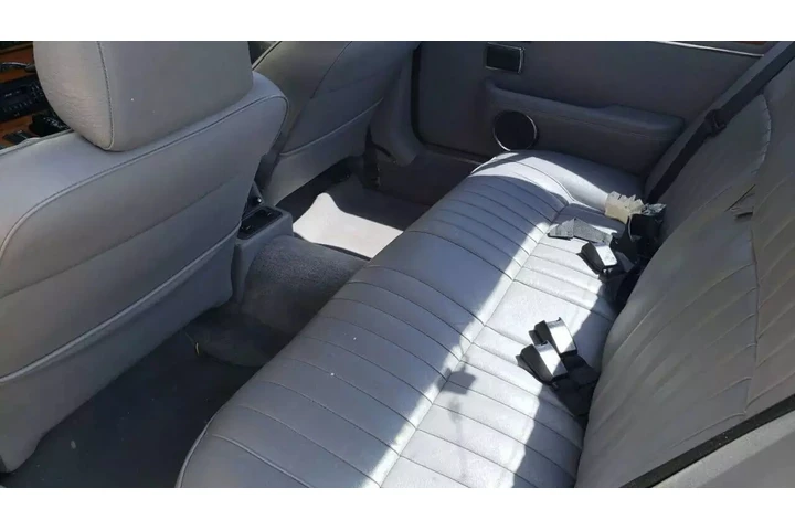 $3995 : 1986 JAGUAR XJ-SERIES1986 JAG image 9