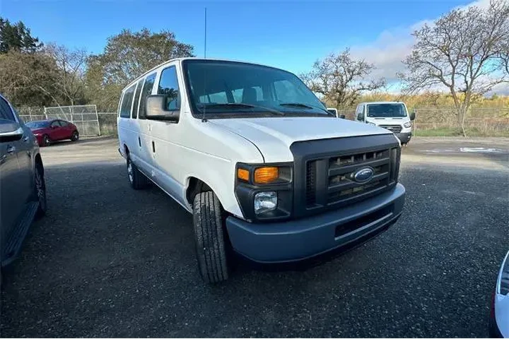 $29971 : Ford E-Series 2012 E-350 SD image 2