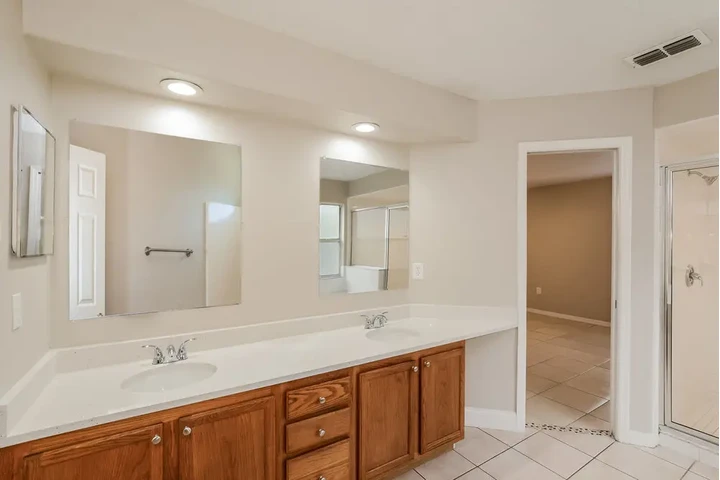 $1000 : Hermoso apartamento de 3 dormi image 4