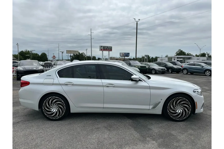 2018 BMW 5 SERIES 530E IPERFO image 9