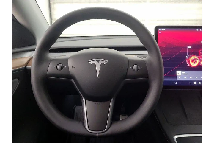 $33998 : Tesla Model Y 2024 Long Rang image 10