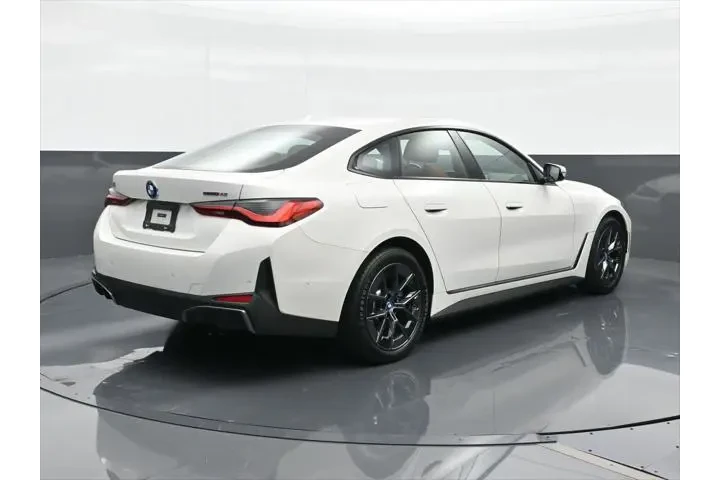 $36981 : BMW i4 2023 eDrive40 Gran Co image 6