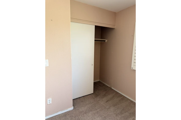 $2100 : Casa De Renta image 4