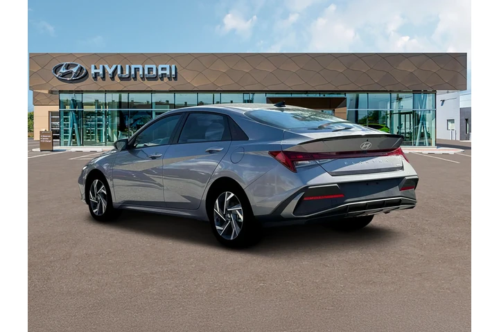 $23111 : Hyundai ELANTRA Hybrid 2025 image 5
