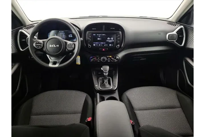 $17998 : Kia Soul 2025 LX 4dr Crossov image 9