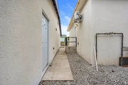 $2800 : RENTO 2BD 1BA APARTAMENTO!!! thumbnail