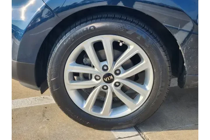 $11540 : Kia Soul 2019 + 4dr Crossove image 10