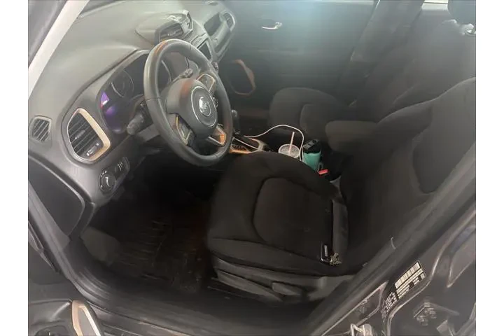 $9998 : Jeep Renegade 2016 4x4 Sport image 5