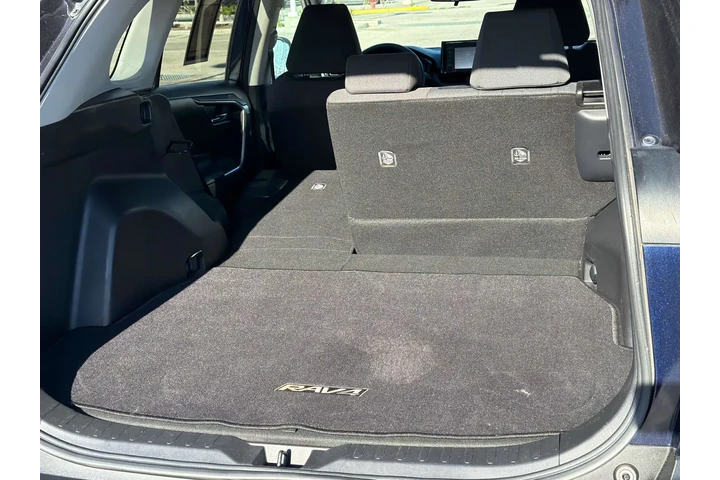 $24138 : Toyota RAV4 2021 XLE 4dr SUV image 8