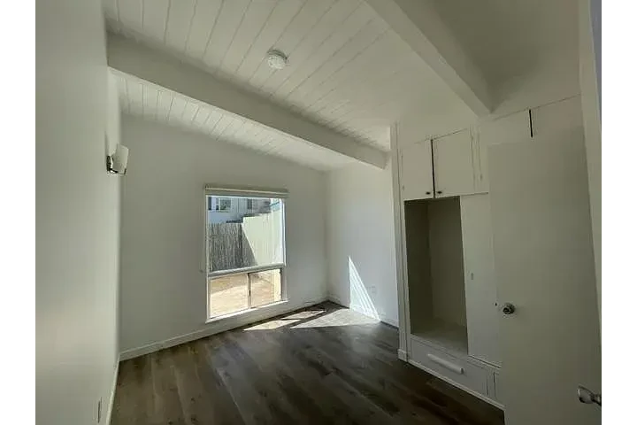 $1100 : Casa transitable en Monrovia image 5