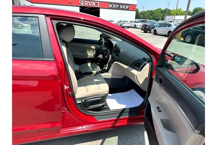 $9980 : 2017 Elantra SE 2.0L Auto (Ul image 9