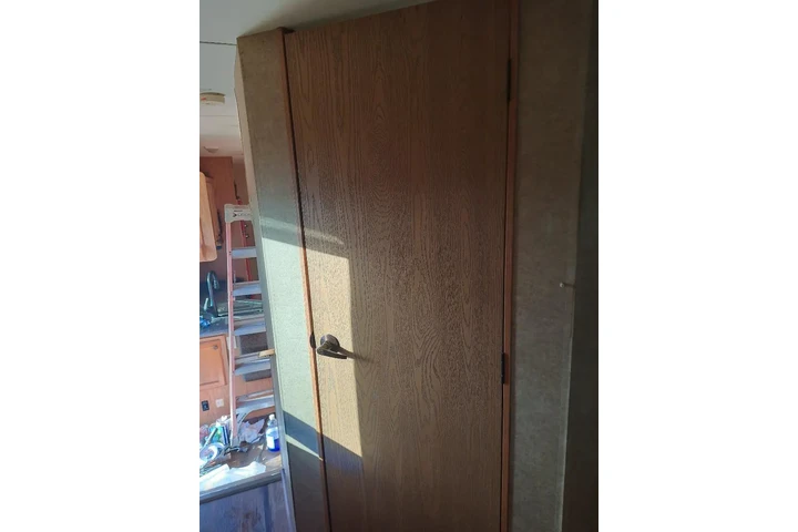 $1000 : rento rv 33 image 3