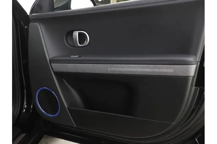 $26998 : Hyundai IONIQ 5 2023 AWD SEL image 9