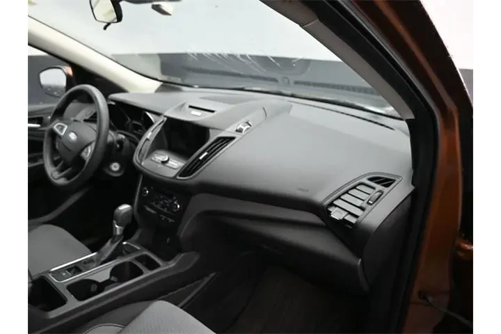 $12527 : Ford Escape 2017 AWD SE 4dr image 8