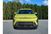 $22995 : Hyundai KONA 2025 AWD SEL 4d thumbnail