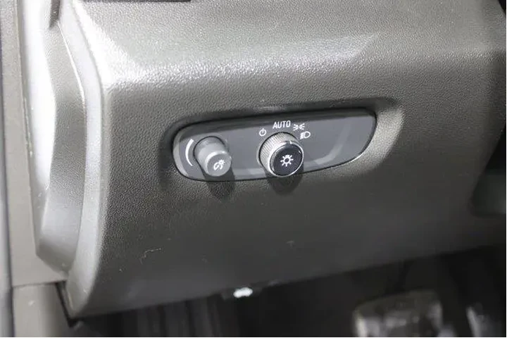 $25982 : Chevrolet Traverse 2022 LT C image 8