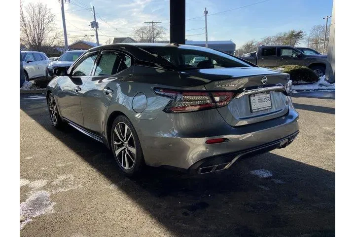 $15487 : Nissan Maxima 2020 3.5 SV 4d image 7
