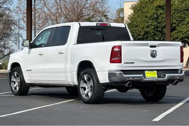 $29588 : Ram 1500 2024 4x2 Laramie 4d image 3