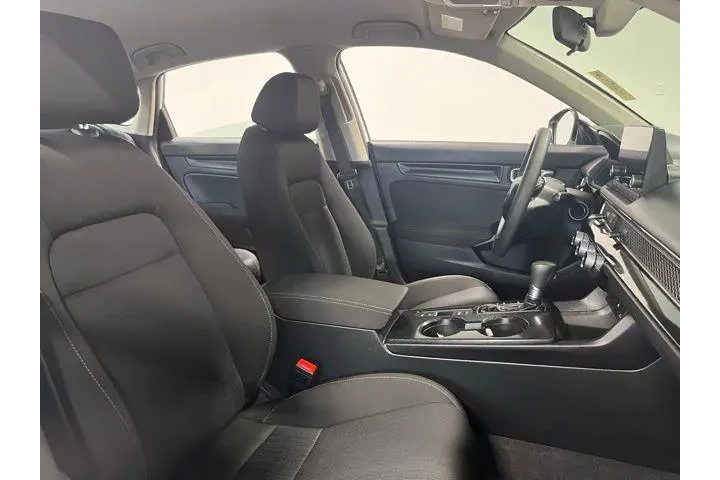 $24000 : Honda Civic 2025 LX 4dr Seda image 9