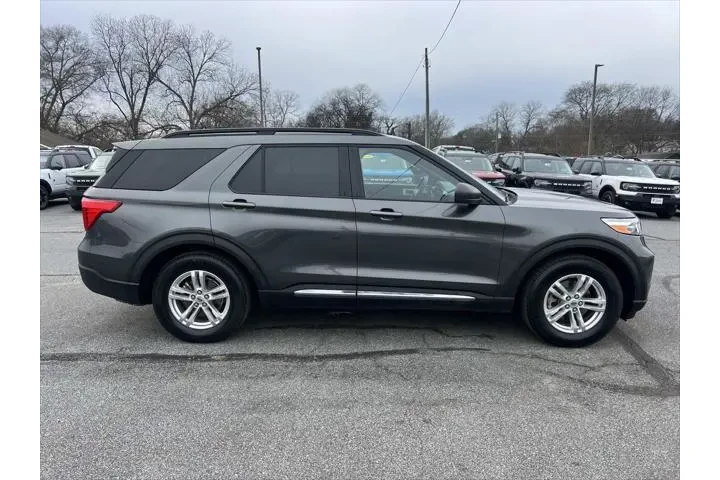 $19097 : Ford Explorer 2020 XLT 4dr S image 8