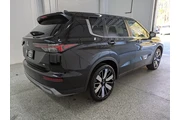 $28797 : Mitsubishi Outlander 2025 SE thumbnail
