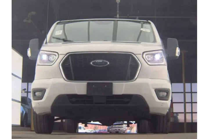 $34949 : Ford Transit 2023 350 XL 3dr image 4