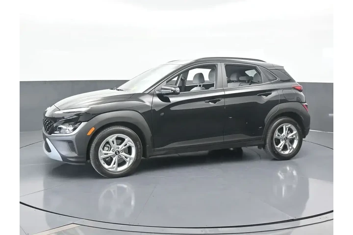 $16491 : Hyundai KONA 2023 AWD SEL 4d image 2