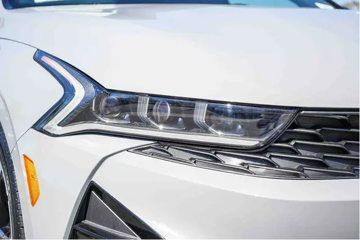 $22000 : Kia K5 2023 GT-Line 4dr Seda image 4