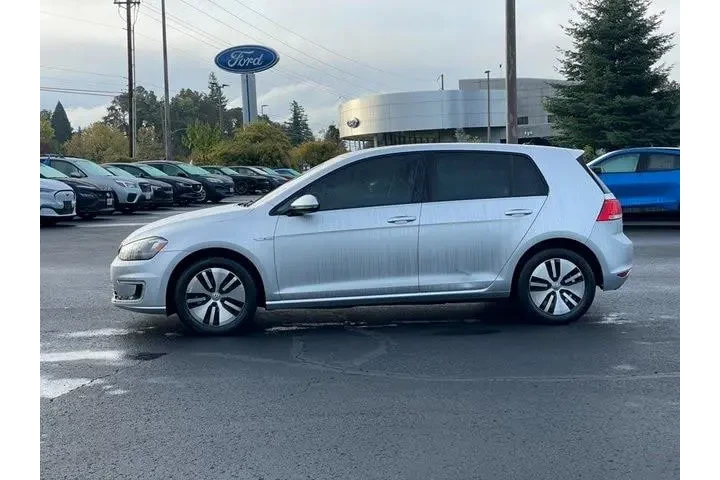 $10900 : Volkswagen e-Golf 2016 SEL P image 6