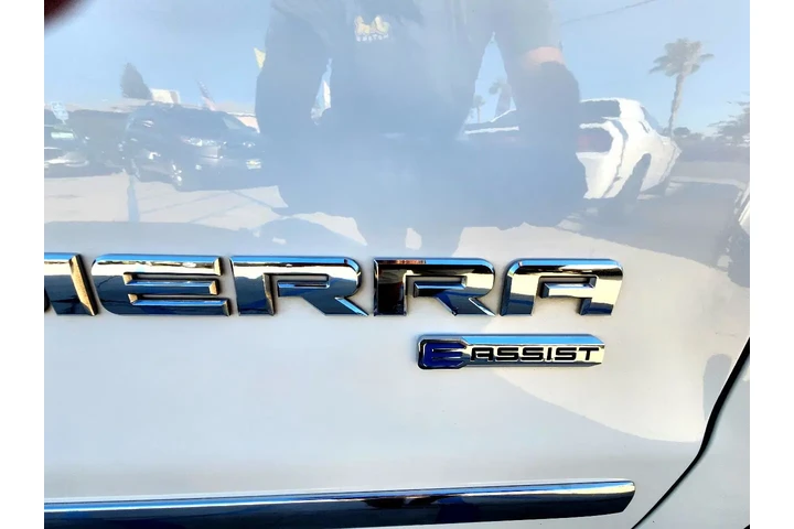 $27995 : 2017 GMC Sierra 1500 SLT Crew image 6