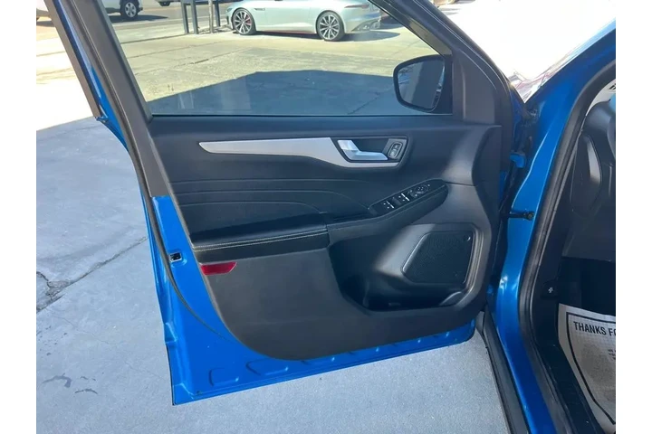 2022 Escape S image 10