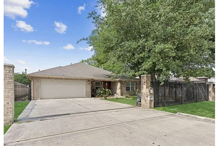 $1500 : HOUSE FOR RENT IN HOUSTON TX image 2