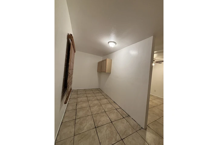 $1800 : Renta image 2